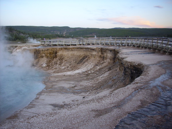 Hydrothermal crater