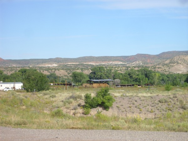 Terrace gravel on Abiquiu Formation