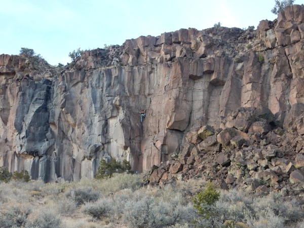 Cliffs
          facing Toreva block